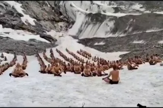 中国曾发布过经过剪辑的视频，展示其士兵在雪地里进行武术训练。